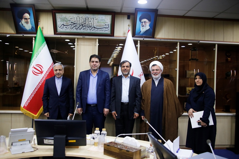 مراسم معارفه سرپرست جدید «معاونت امور بین‌الملل و حقوق بشردوستانه جمعیت هلال احمر»/ تاکید دبیر کل جمعیت بر رونق بیشتر فعالیت‎های بین‌المللی